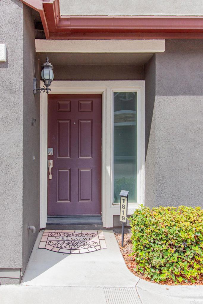 1819 Clare Ln