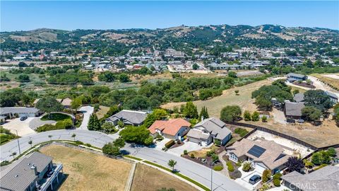 Tiny photo for 669 Red Cloud Road, Paso Robles, CA 93446 (MLS # NS26105802)