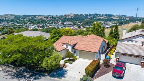 Tiny photo for 669 Red Cloud Road, Paso Robles, CA 93446 (MLS # NS26105802)