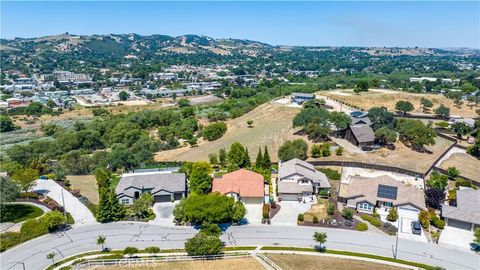 Tiny photo for 669 Red Cloud Road, Paso Robles, CA 93446 (MLS # NS26105802)