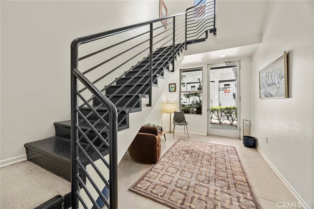 listing image 130723288053010132568
