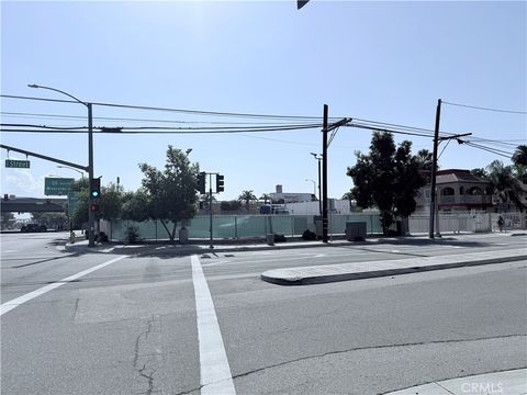 Photo of 895 W 2nd Street, San Bernardino, CA 92410 (MLS # CV25199380)