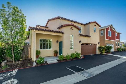 Photo of 265 T-Diamond Way, Templeton, CA 93465 (MLS # SC26093935)
