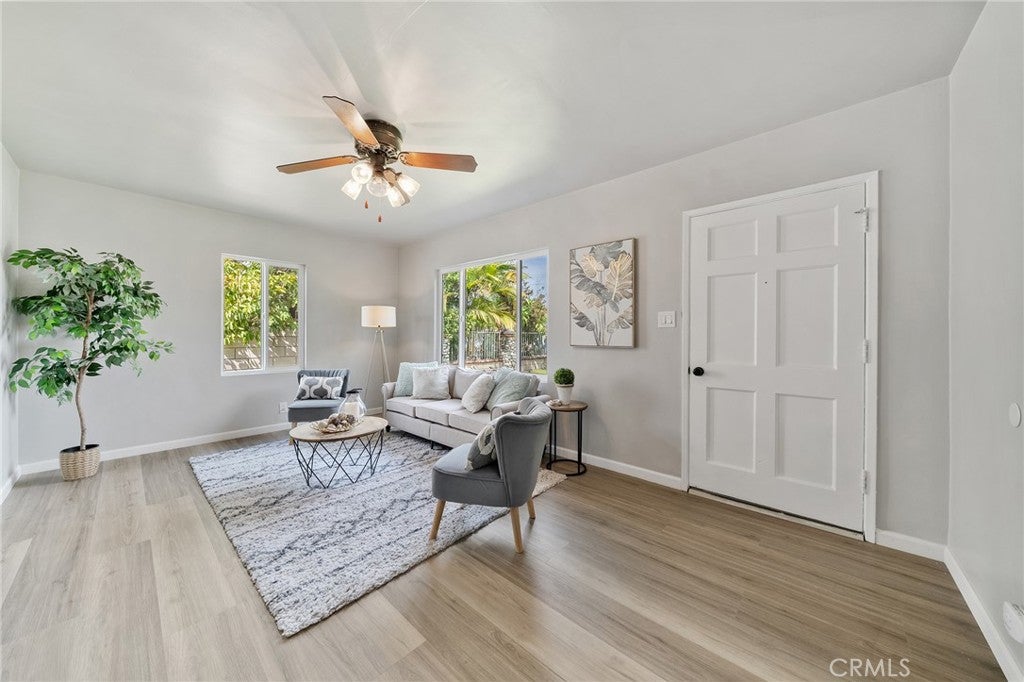 5125 N Landis
