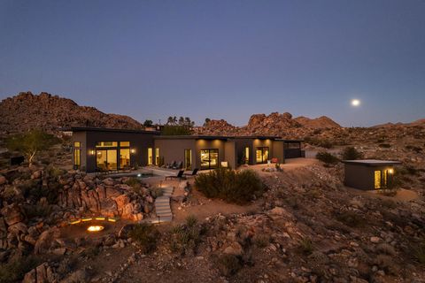 Photo of 8520 Purple Sage Road, Joshua Tree, CA 92252 (MLS # 219146370DA)
