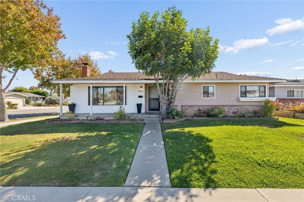 1371 Shannon LN