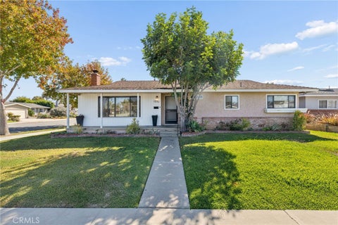 Photo of 1371 Shannon LN, Costa Mesa, CA 92626 (MLS # DW26223903)