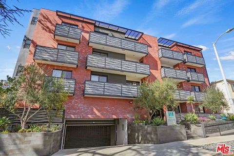 Photo of 11811 Darlington Avenue #104, Los Angeles, CA 90049 (MLS # 26659797)