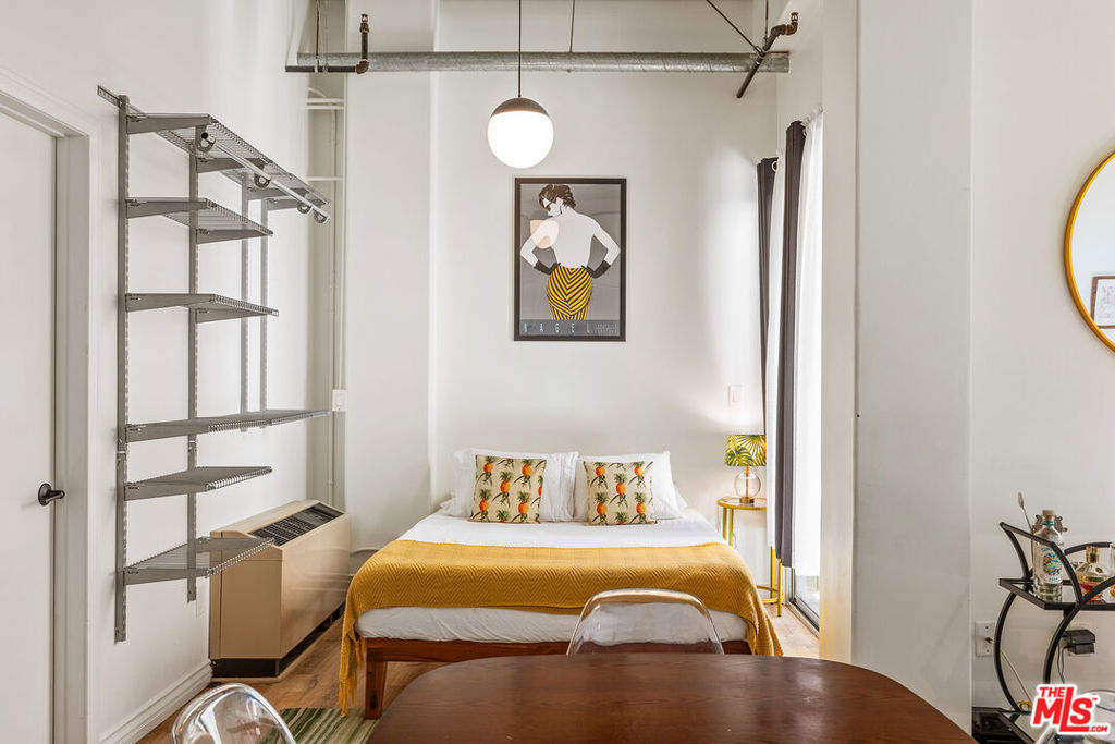 312 W 5th Street 1124