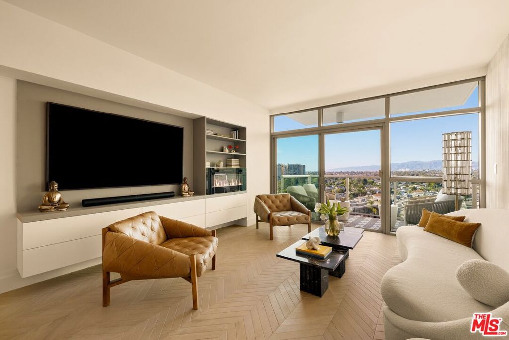 13700 Marina Pointe Drive 1011