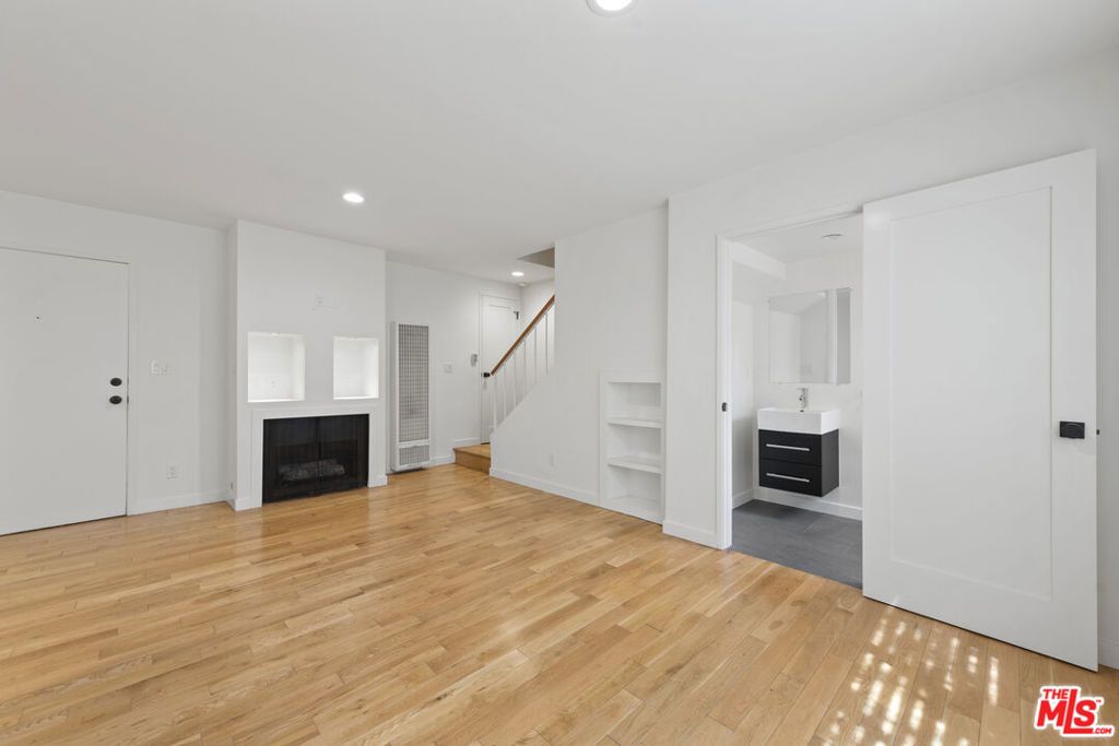 Photo of 1807 Oak Street, Santa Monica, CA 90405 (MLS # 26718675)