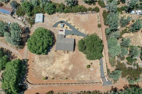 Photo of 18501 Rustic Ridge Road, Lower Lake, CA 95457 (MLS # LC25150928) Photo of 18501 Rustic Ridge Road, Lower Lake, CA 95457 (MLS # LC25150928)