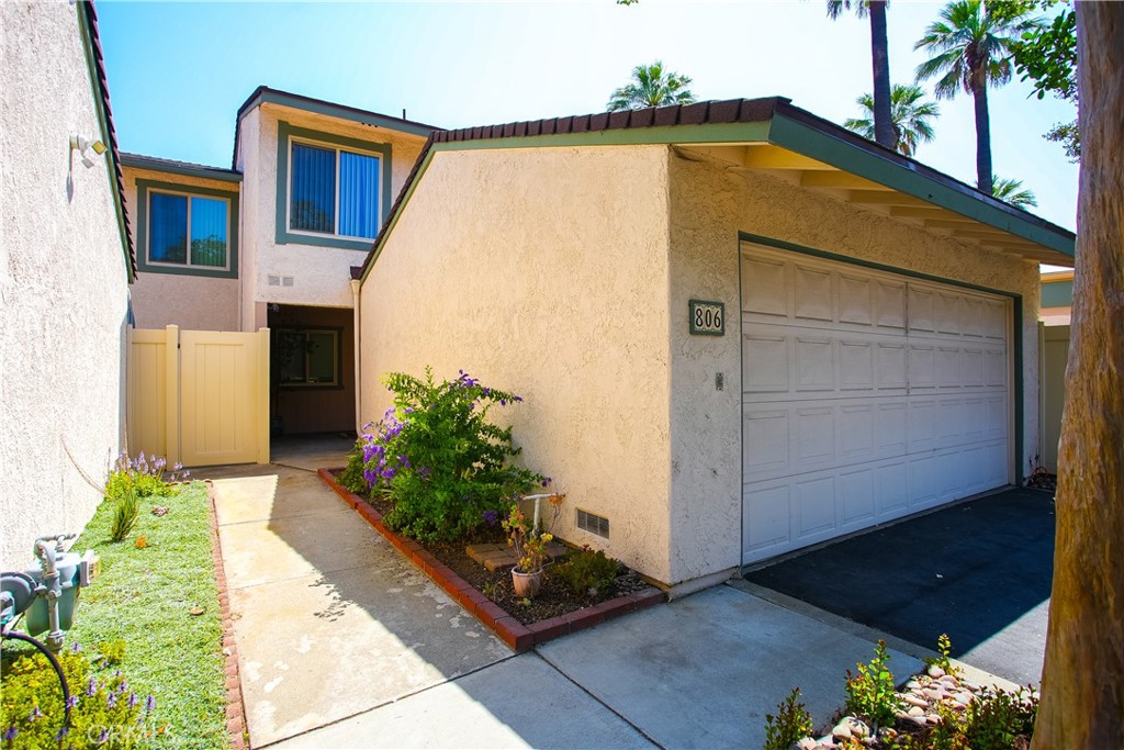806 E Laurel Oak Drive