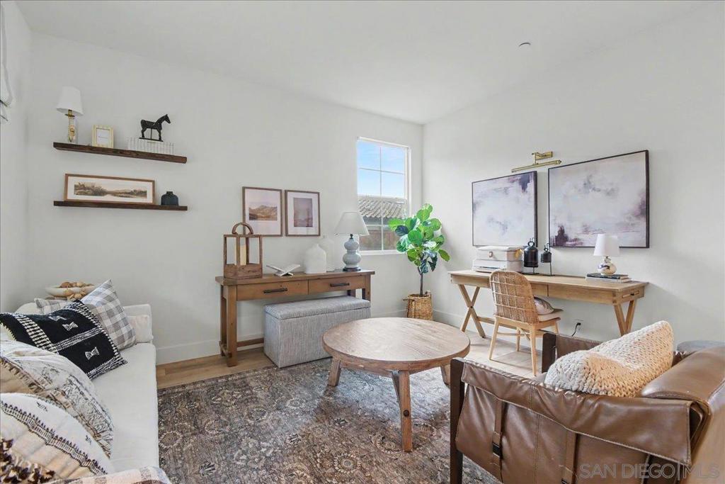6048 Cala Lily St
