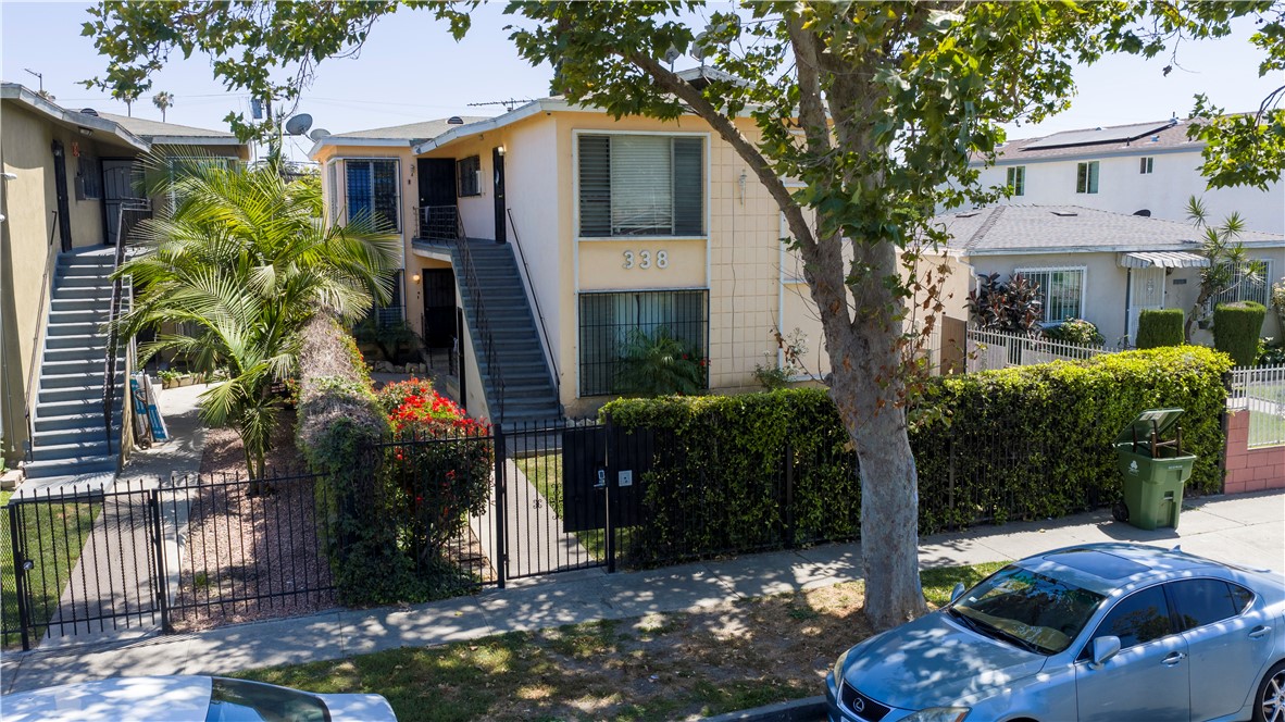 338 E 99th