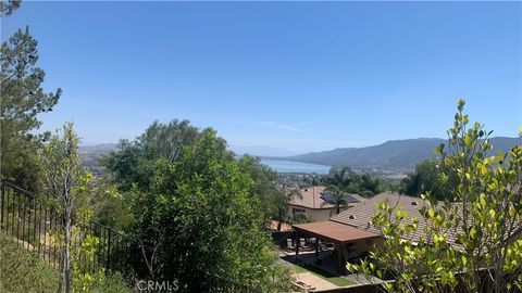 15475 Solstice Ct Lake Elsinore CA 92530