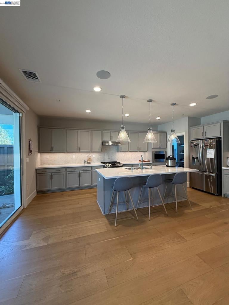 2885 ELLIS TOWN DR