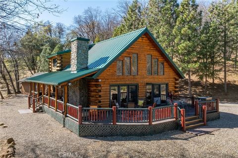 Photo of 52815 Timberview Rd Rd, North Fork, CA 93643 (MLS # FR26031142)