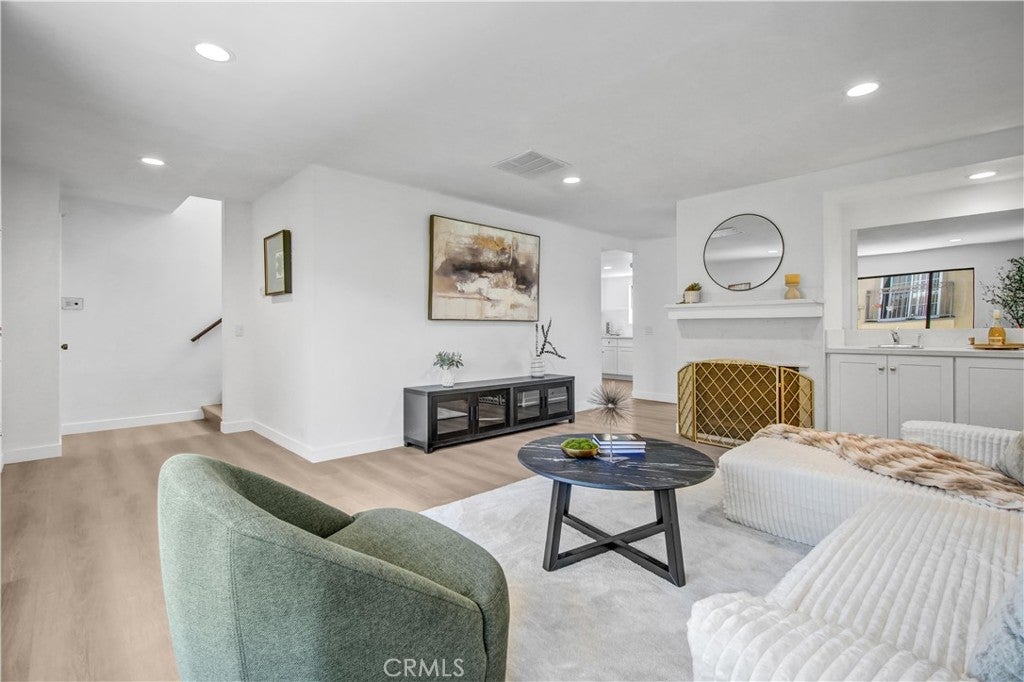 226 N Chandler B