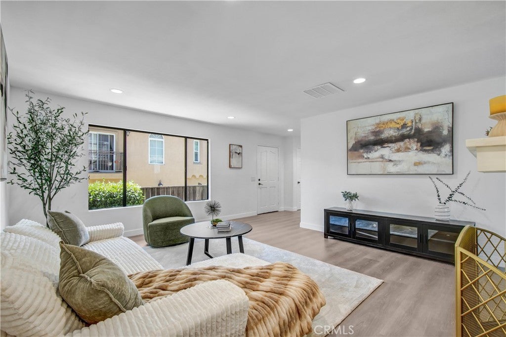226 N Chandler B