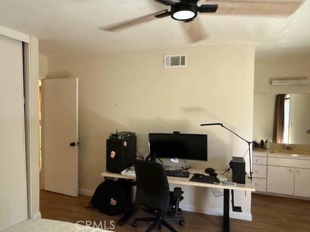 Laurelwood Townhomes (LTH) - Residential Lease