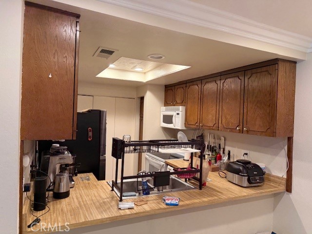 Laurelwood Townhomes (LTH) - Residential Lease