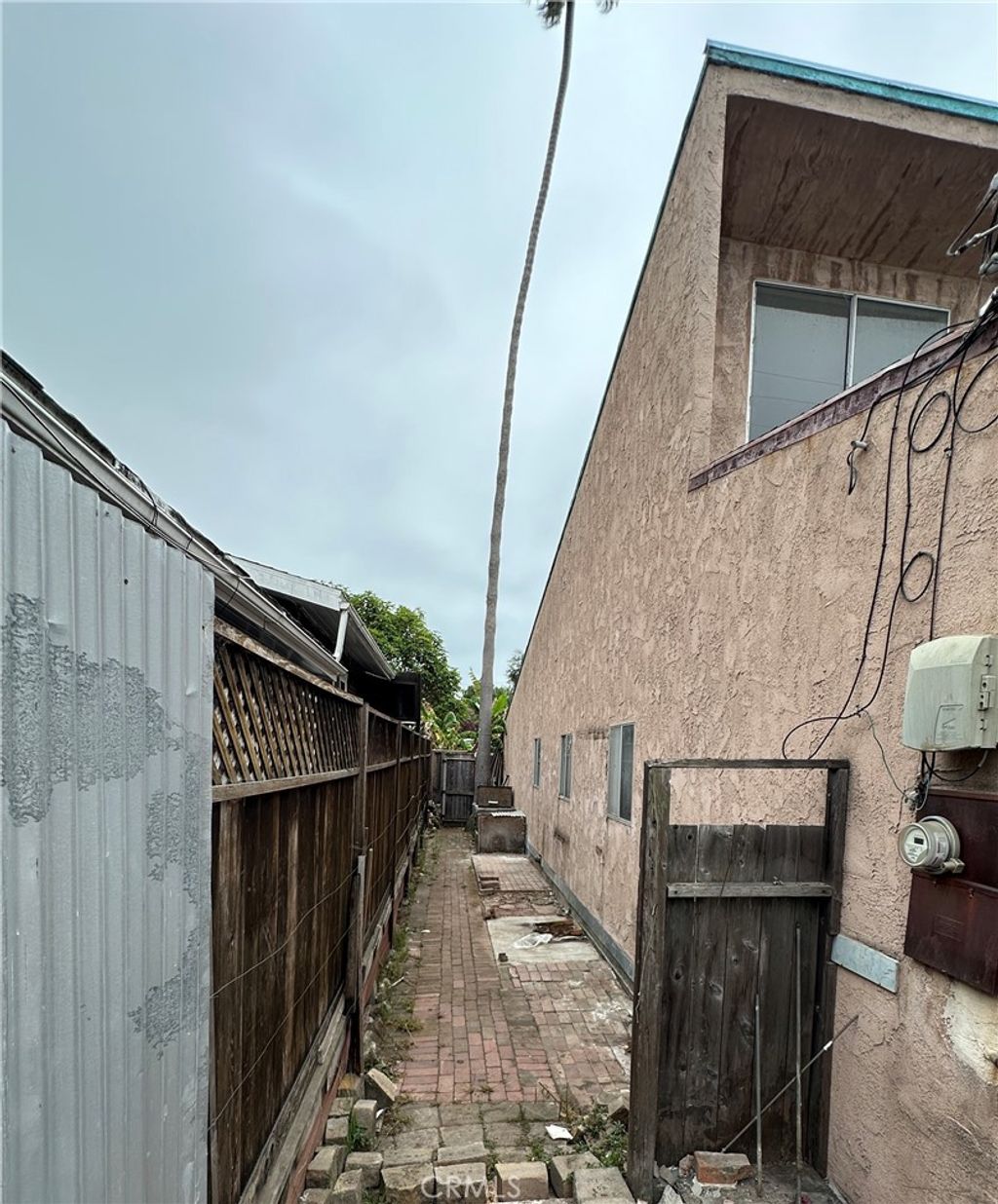 Photo of 1139 Cabrillo Avenue, Venice, CA 90291 (MLS # SB25115564)
