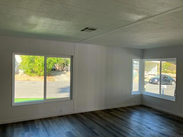 30 Diamond East Drive