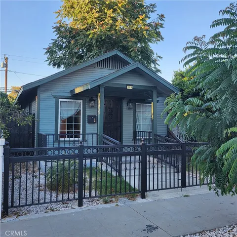 125 E 68th Way, Long Beach, CA 90805 - MLS#: SB25203252