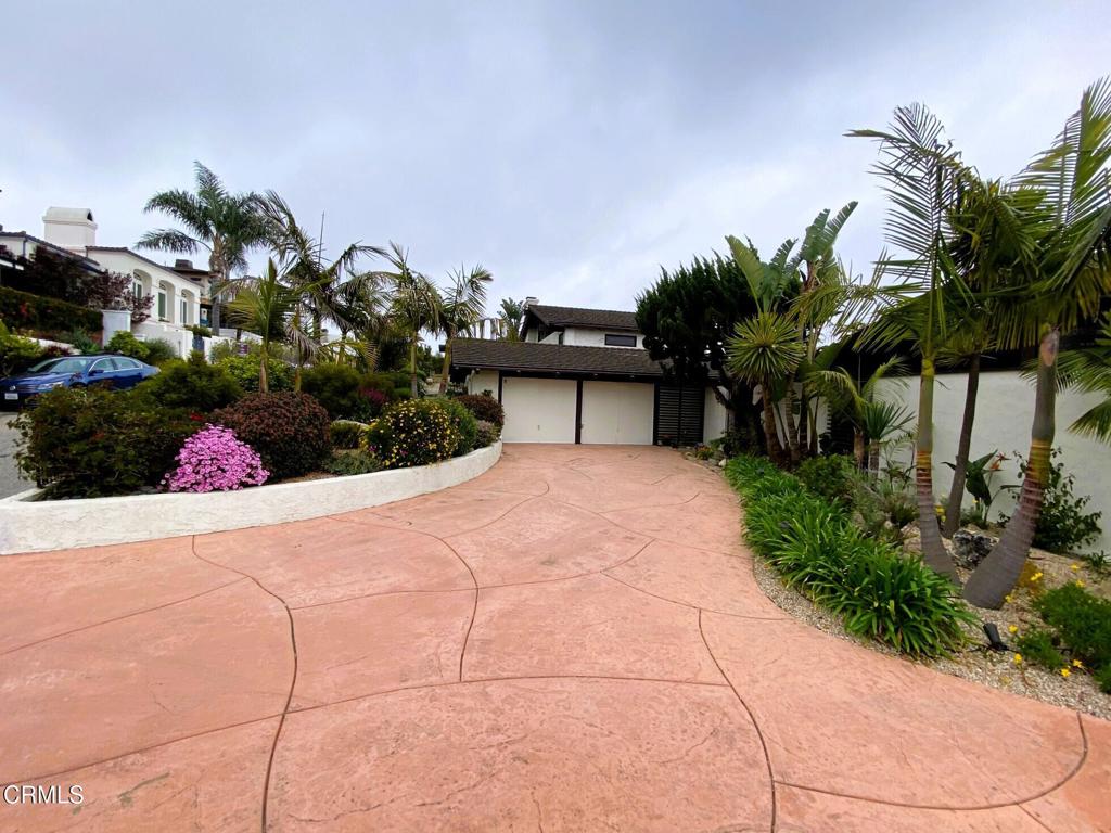 1780 Hillcrest Drive