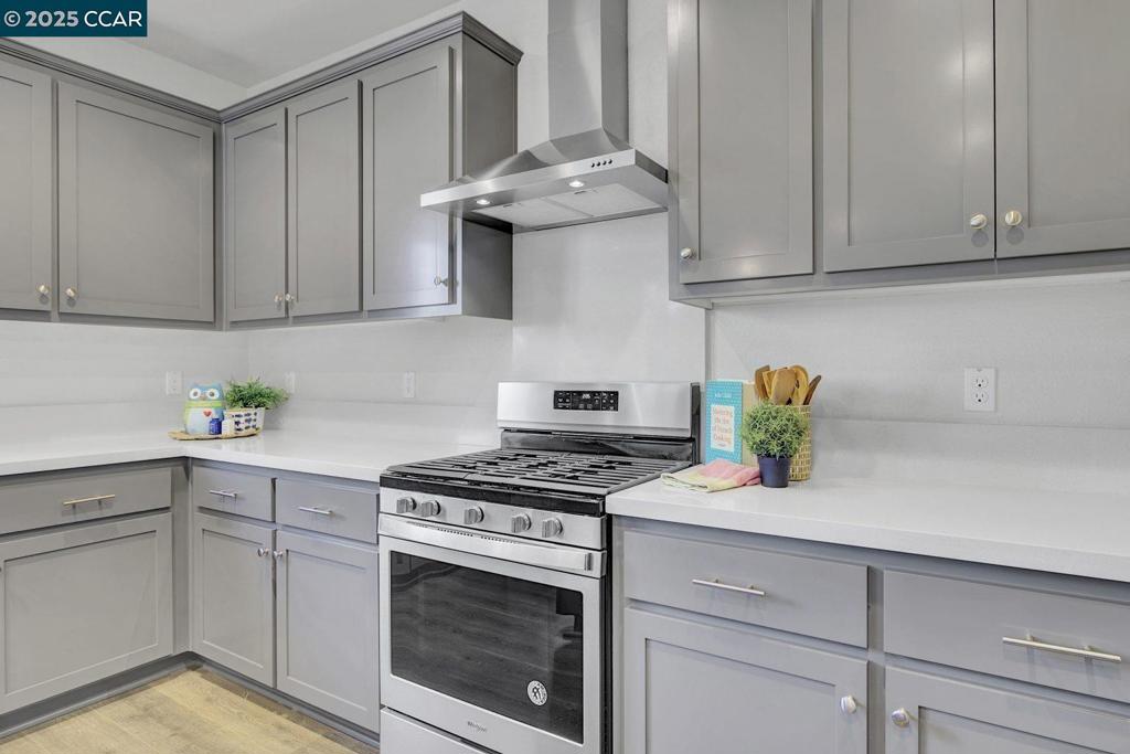 BRENTWOOD - Residential