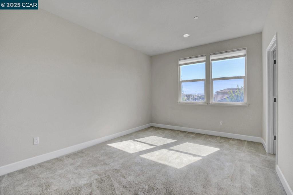BRENTWOOD - Residential