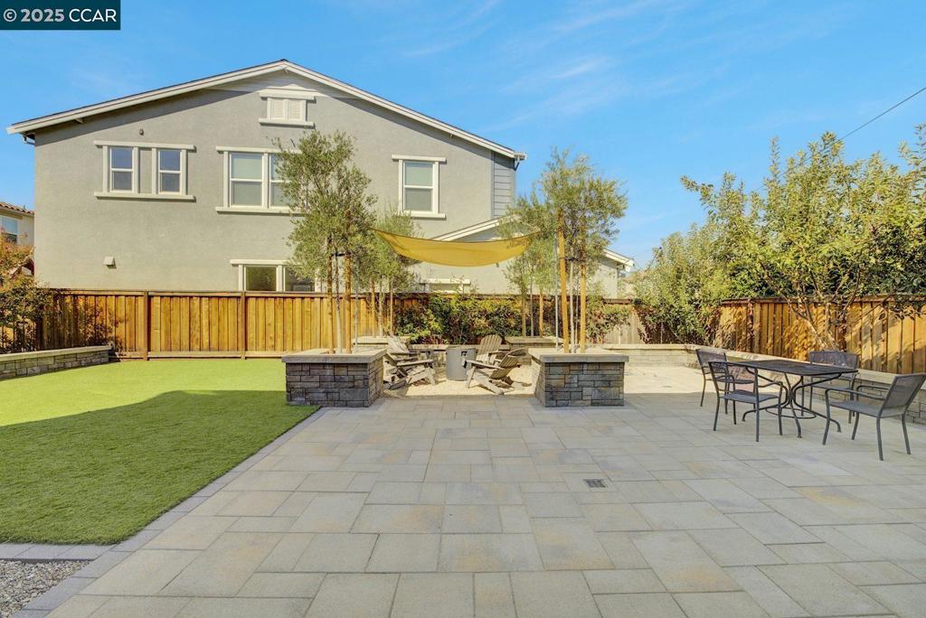 BRENTWOOD - Residential