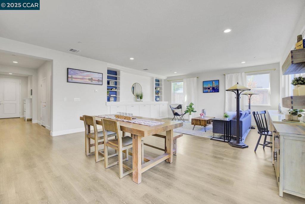 BRENTWOOD - Residential