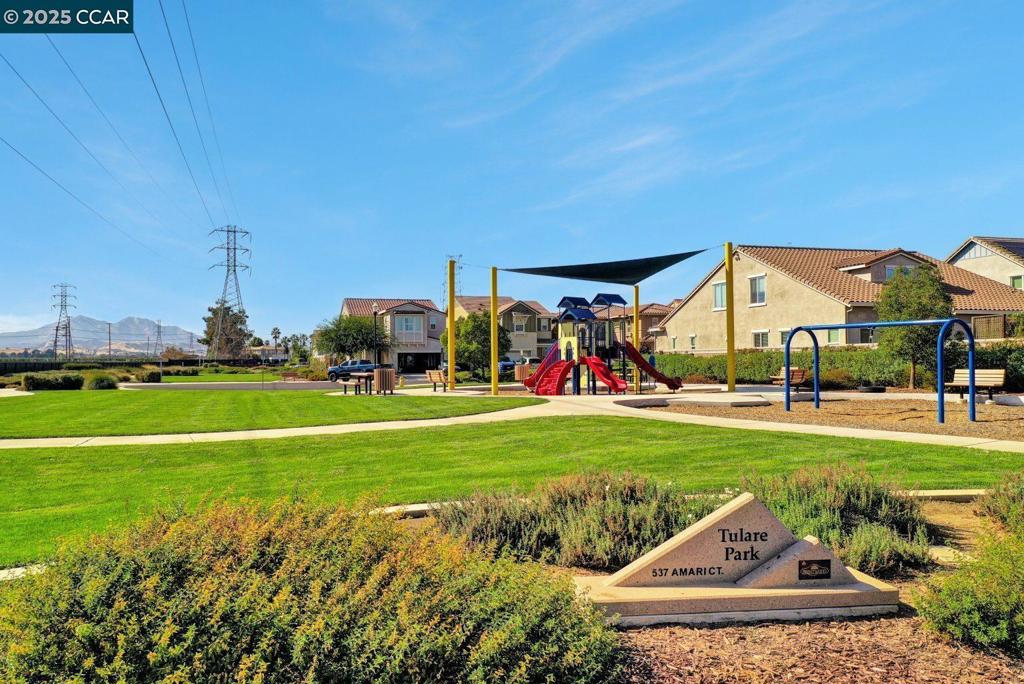 BRENTWOOD - Residential