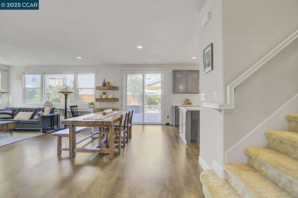 BRENTWOOD - Residential