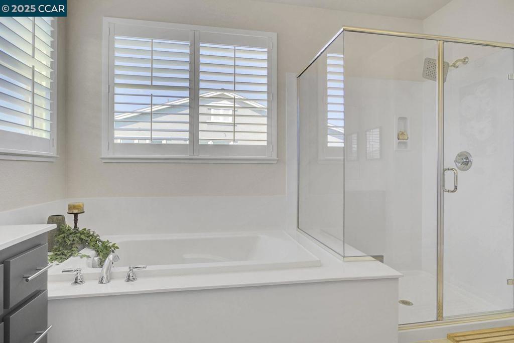 BRENTWOOD - Residential
