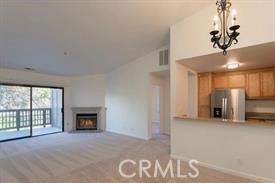 425 W Laurel