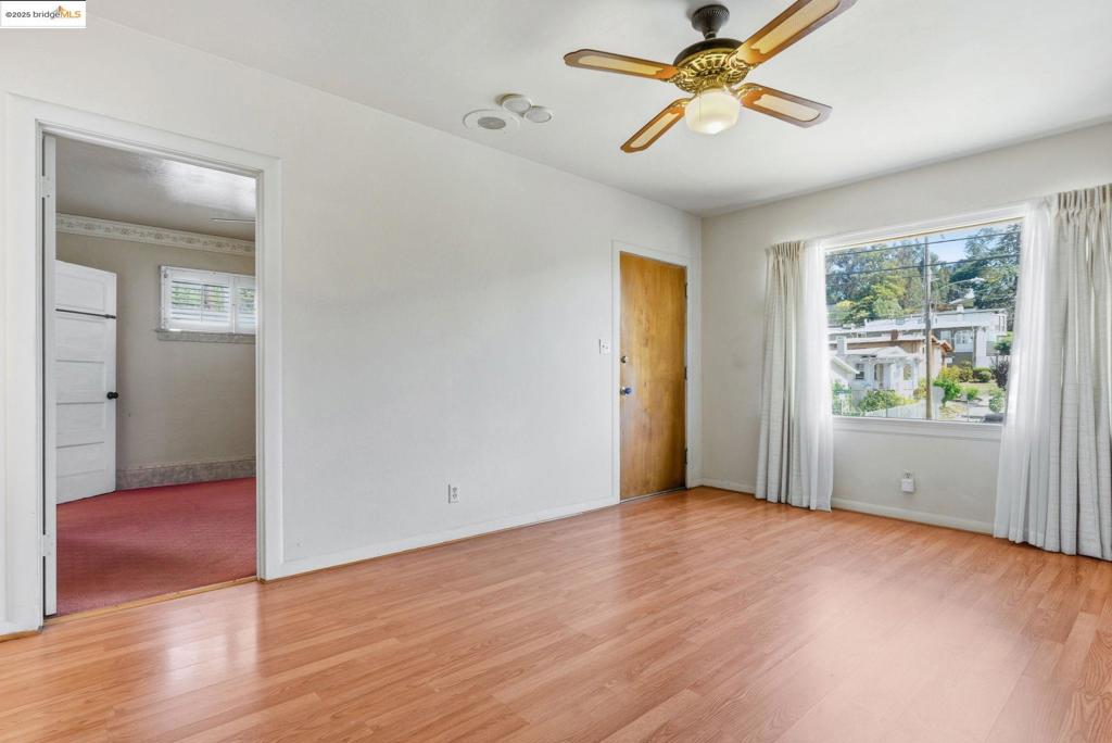 RESERVOIR HILLS - Residential