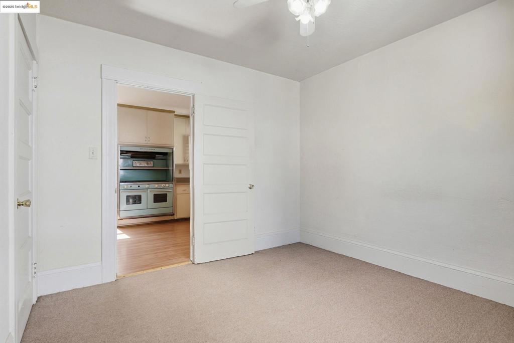 RESERVOIR HILLS - Residential