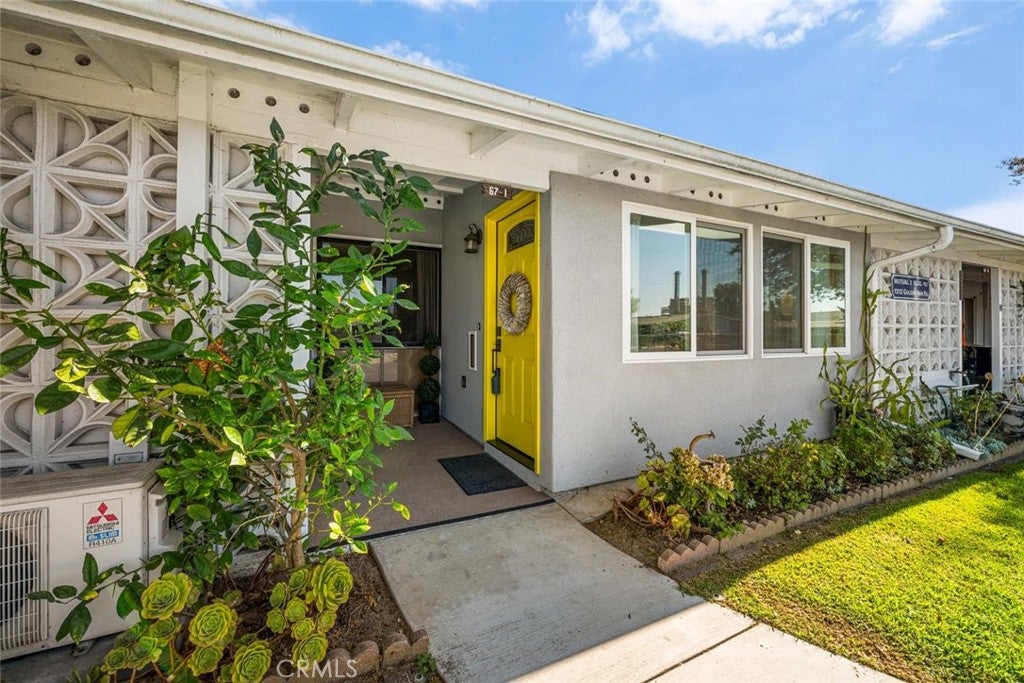 1312 Golden Rain Road 67i