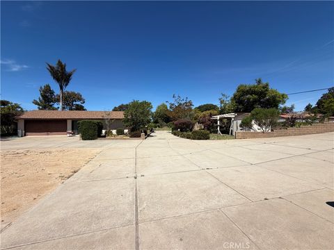 Tiny photo for 341 N Las Flores Dr, Nipomo, CA 93444 (MLS # PI26033885)