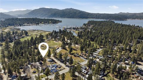 Photo of 39931 Glenview Road, Big Bear Lake, CA 92315 (MLS # OC26094256)