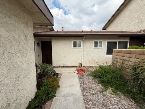 2110 Hawthorne Court, San Bernardino, CA 92404 - MLS#: CV26094235