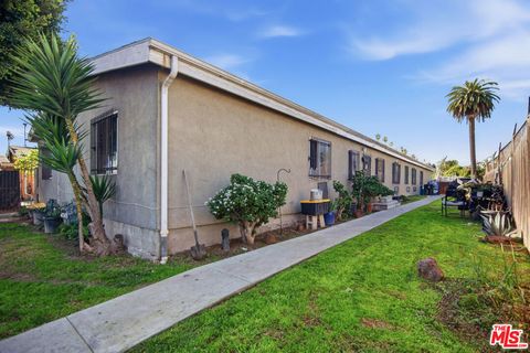 Photo of 8027 S Figueroa Street, Los Angeles, CA 90003 (MLS # 26640777)