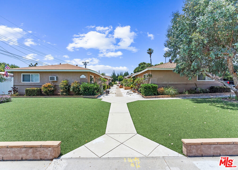 237 S Monte Vista Street
