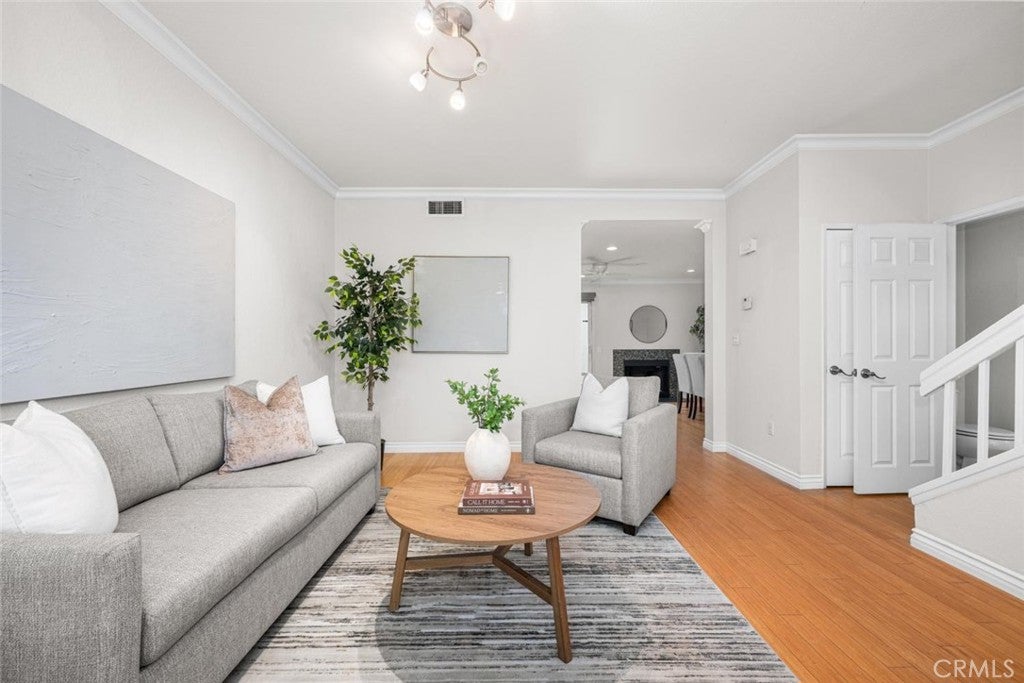 152 Greenmoor 64, Irvine CA 92614