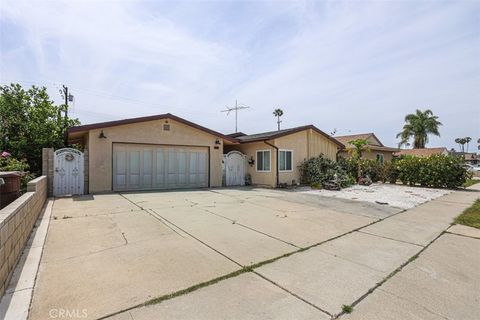 Photo of 1762 W Minerva, Anaheim, CA 92804 (MLS # PW26072971)