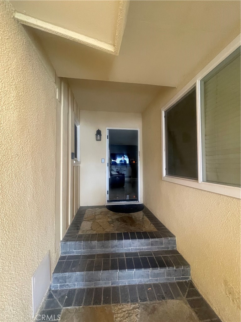 1762 W Minerva