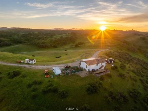 Tiny photo for 1730 Sutliff Rd, Paso Robles, CA 93446 (MLS # NS26045759)